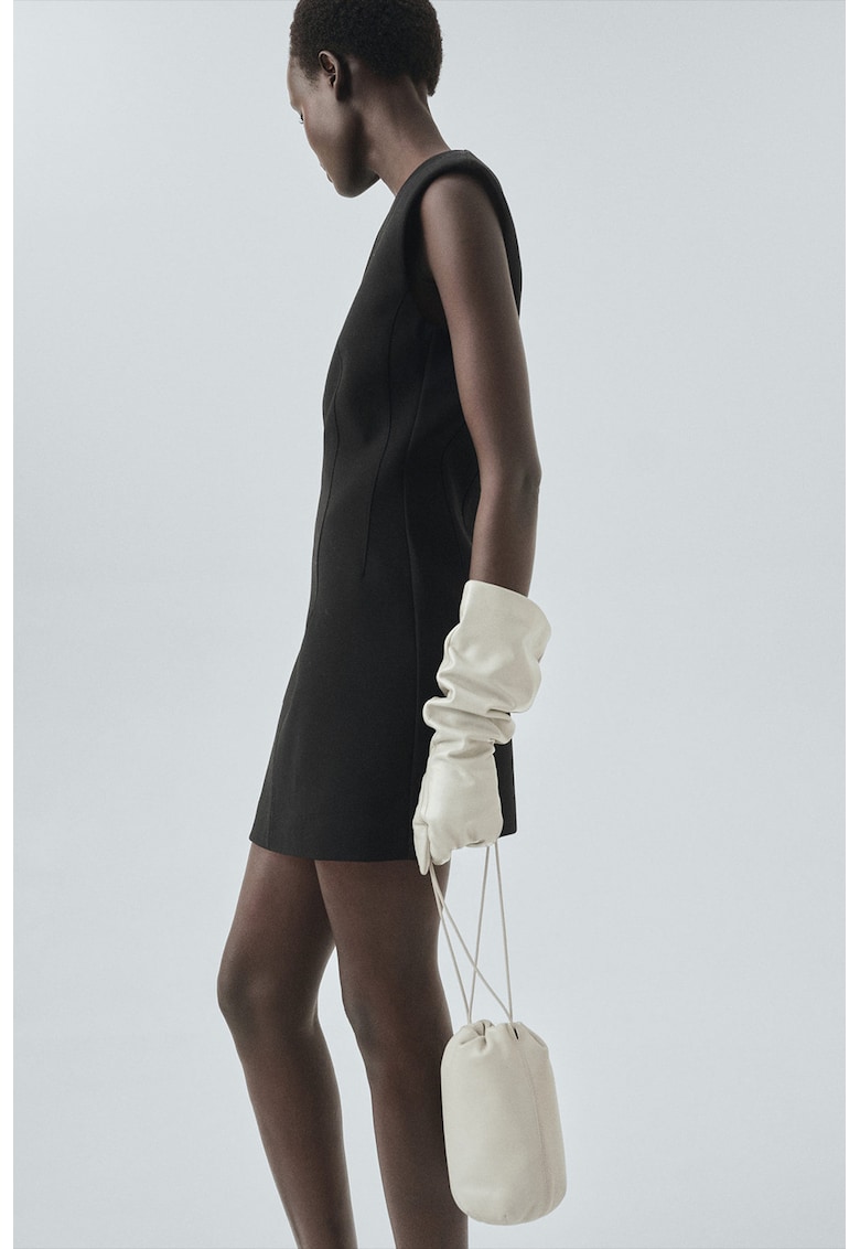 Oferte la Rochie scurta cu model uni - Negru stins