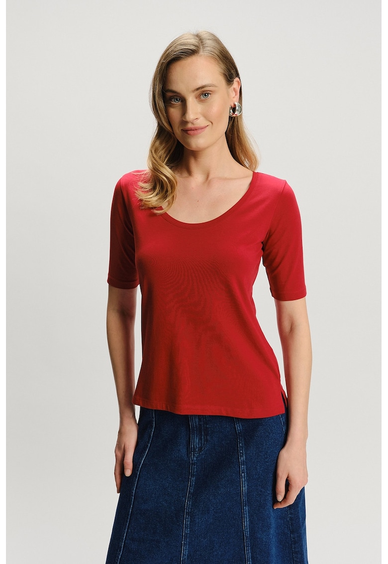 Oferte la Tricou cu decolteu rotund si maneci medii - Caramiziu