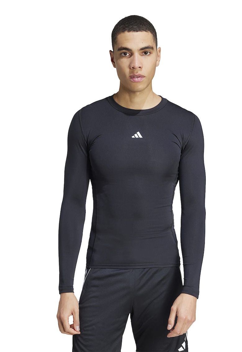 Oferte la Bluza slim fit pentru fotbal - Negru