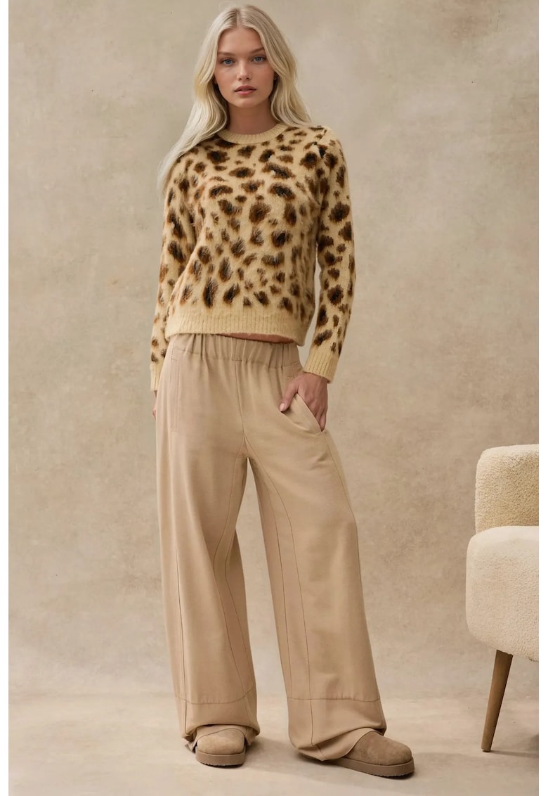 Oferte la Pulover dama -  imprimeu leopard - tricot - Camila Maro -