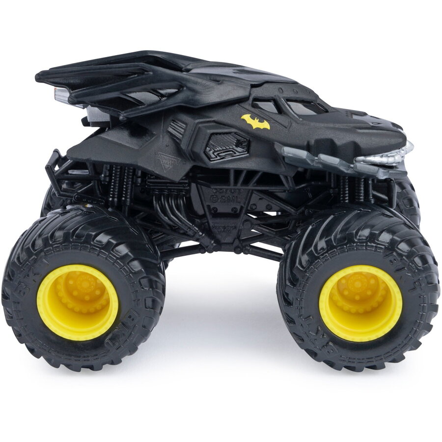 Oferte la Jucarie Monster Jam - Batmobile vs. Megalodon (2-pack, 1:64 scale)
