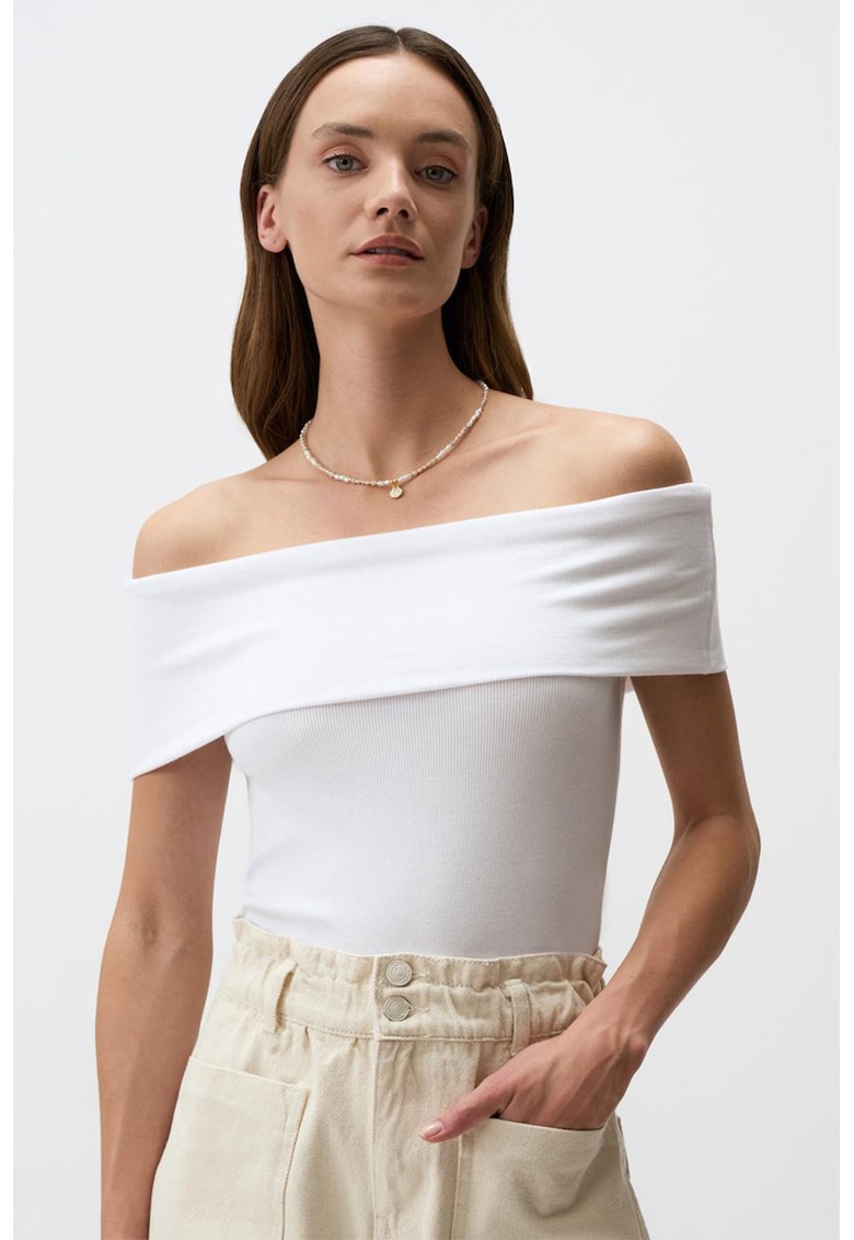 Oferte la Bluza slim fit cu decolteu pe umeri - Alb