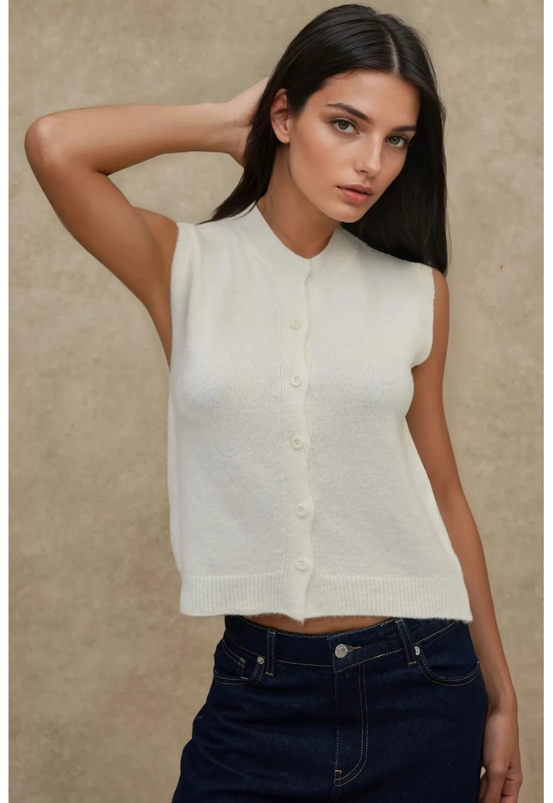Oferte la Vesta dama -  vesta fara maneci - moale la atingere - ecru - tricot - cu nasturi