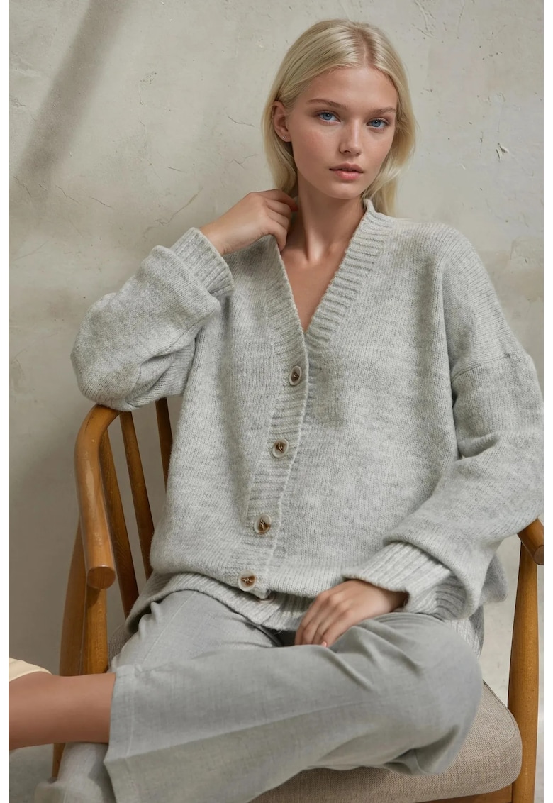 Oferte la Cardigan tricotat gros -  decolteu in V - tricot - Gri -