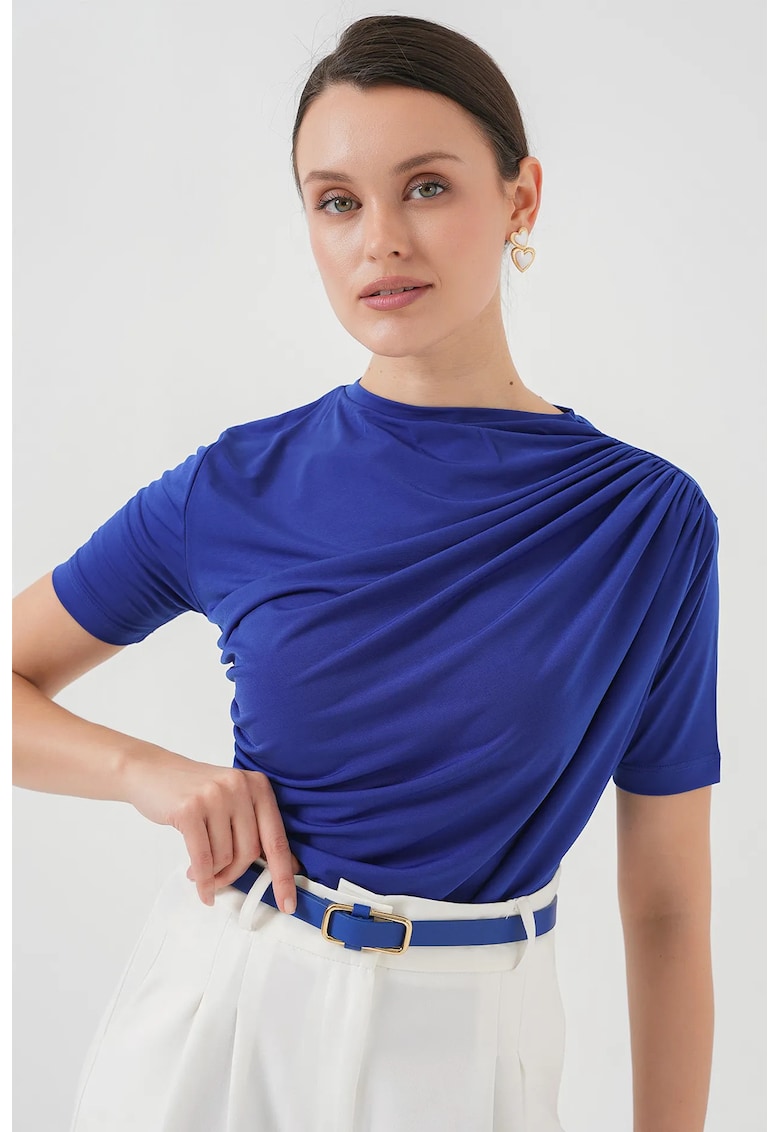 Oferte la Tricou dama HiCCUP - tricot/elastan - decolteu rotund - detalii cu volane - albastru cobalt -