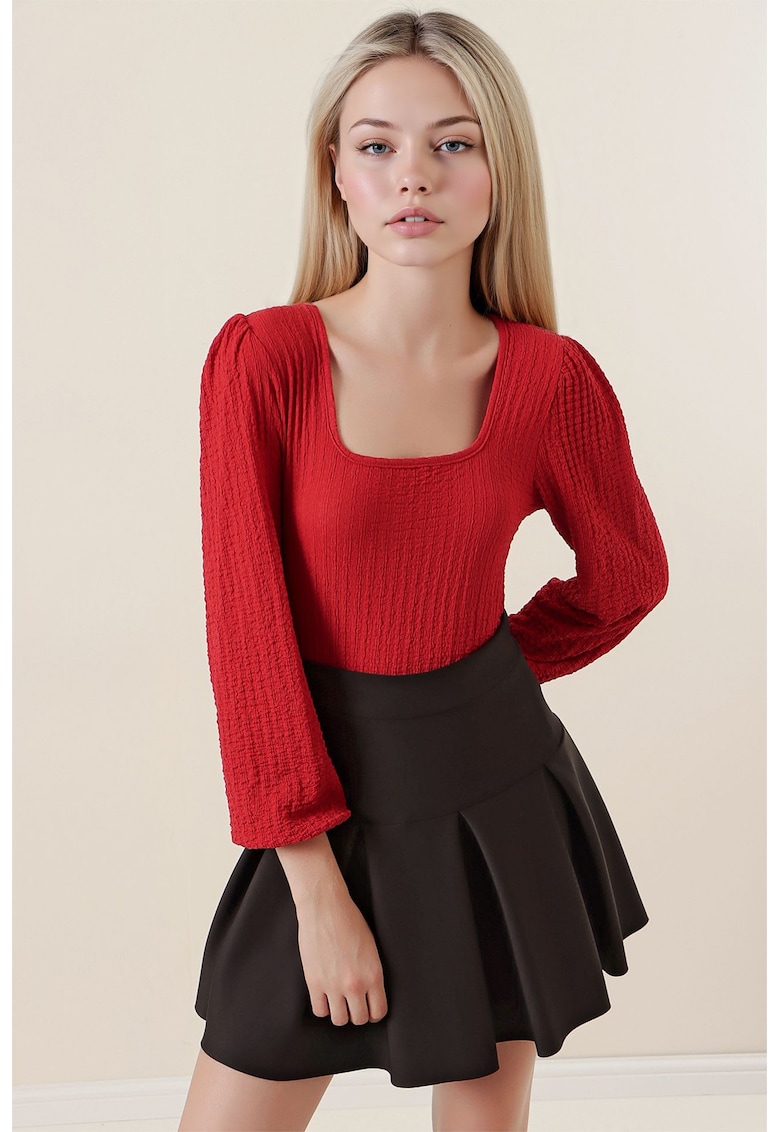Oferte la Bluza dama - HiCCUP - decolteu patrat - poliester/lycra - rosu