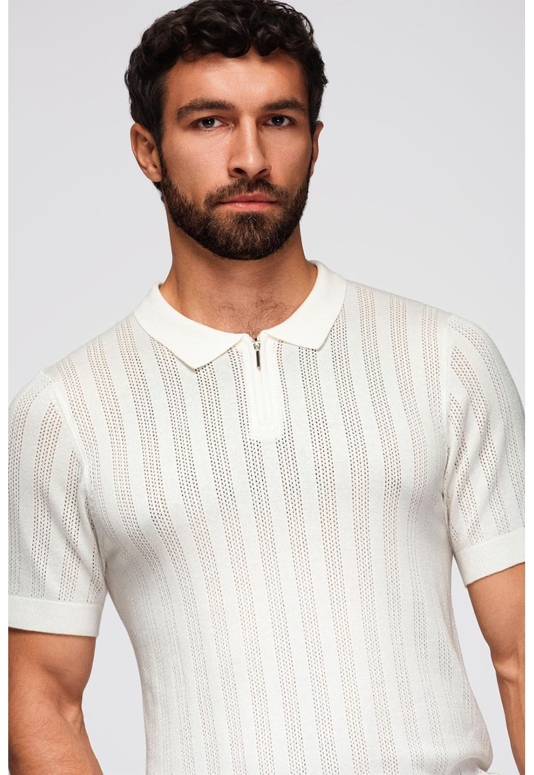Oferte la Tricou uni cu fenat cu fermoar - Alb