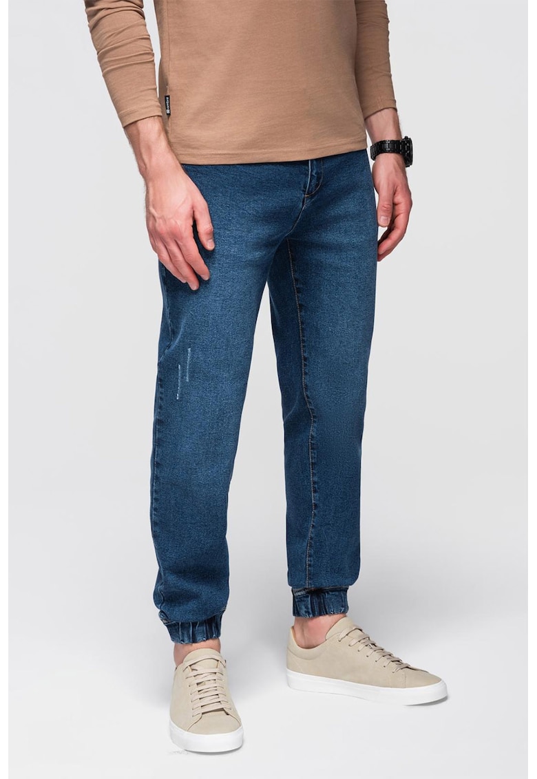 Oferte la Blugi conici cu talie medie