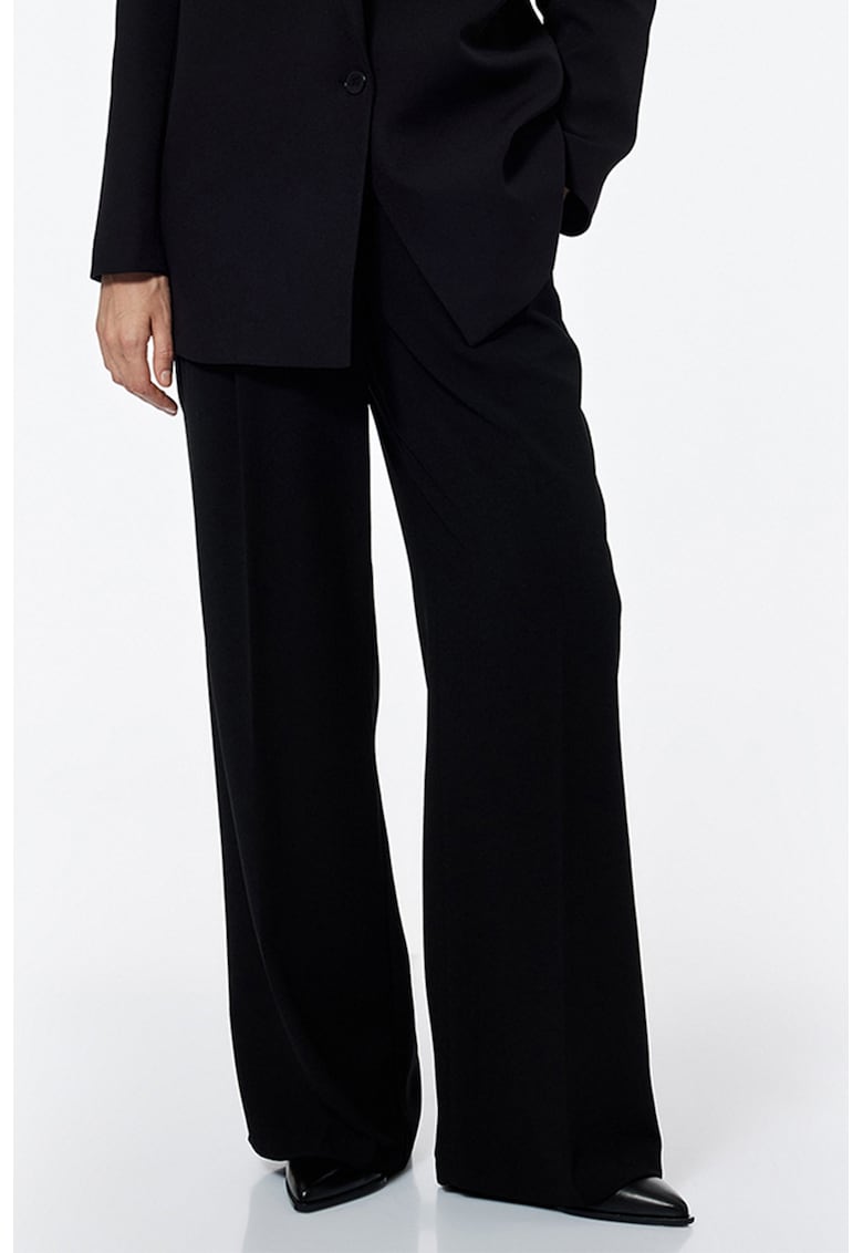 Oferte la Pantaloni drepti eleganti cu buzunare laterale - Negru