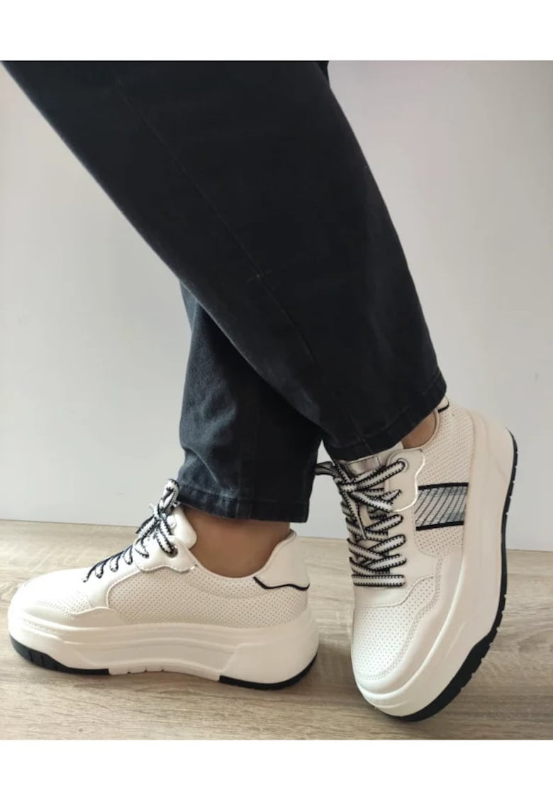 Oferte la Pantofi dama - Alb