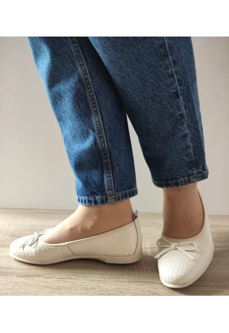 Oferte la Pantofi Casual Perforati Dama  60005B 52-O Crem Croco - Crem -