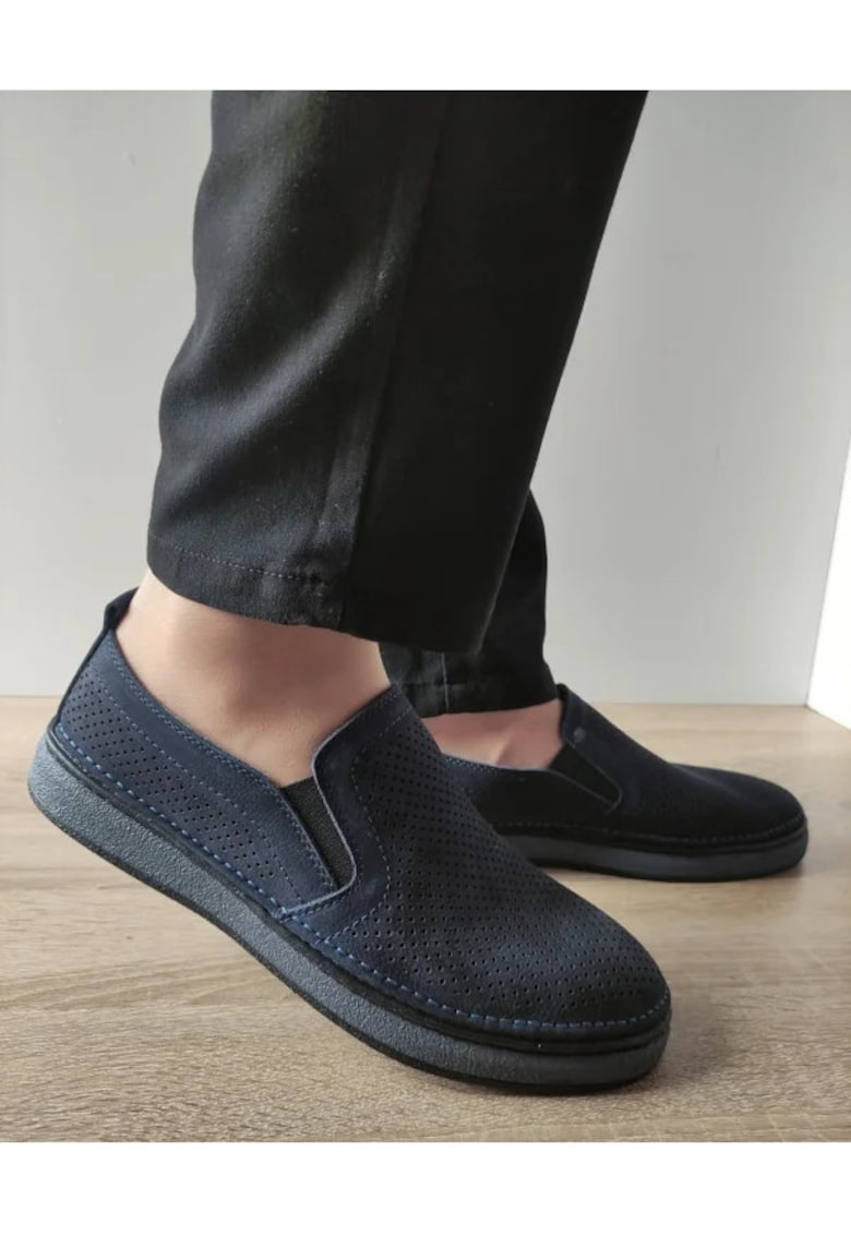 Oferte la Pantofi Casual Perforati Barbati  B69-320 Bleumarin - Albastru - Albastru