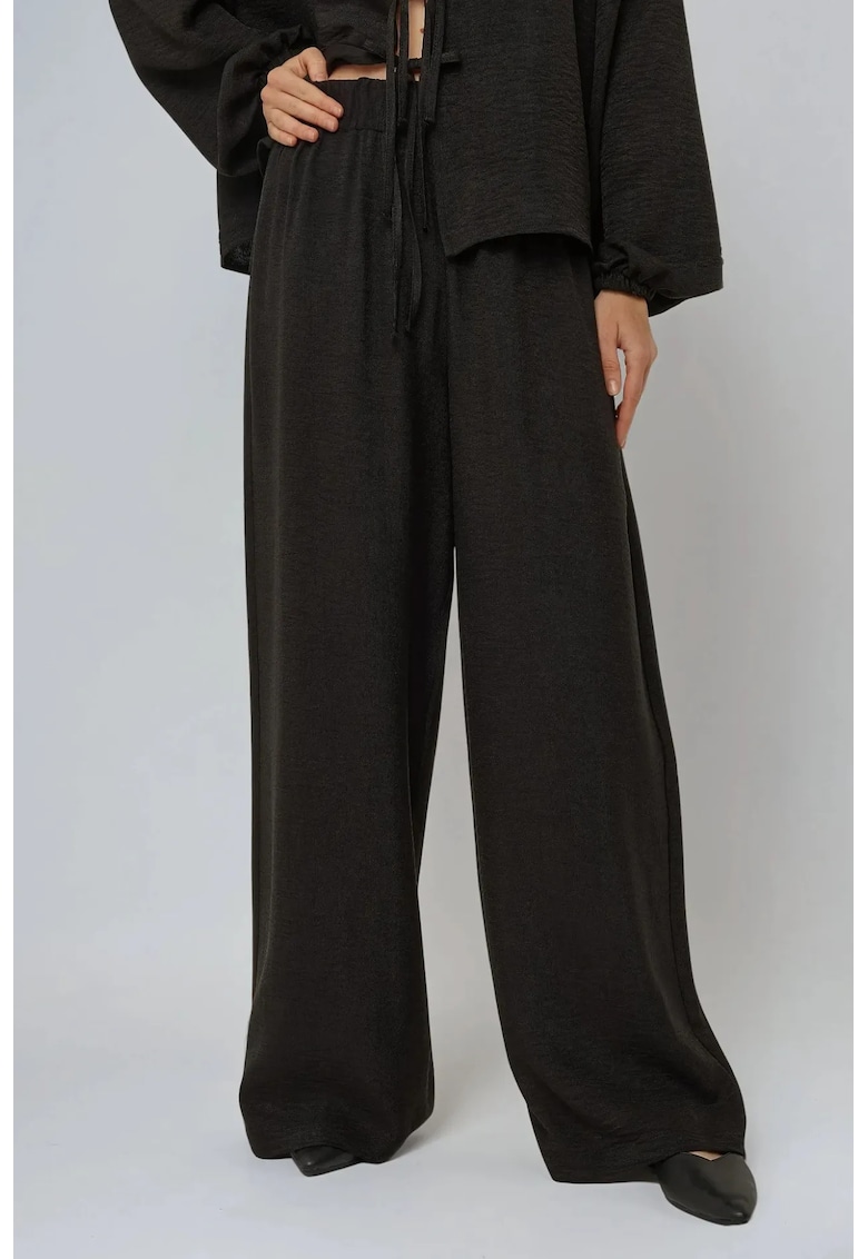 Oferte la Pantaloni dama -  relaxati - negri - poliester