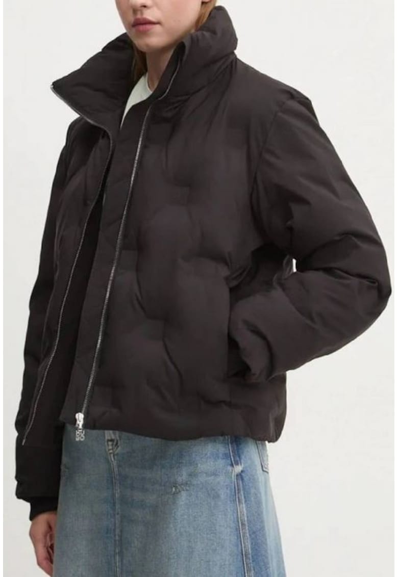 Oferte la Geaca matlasata cu buzunare