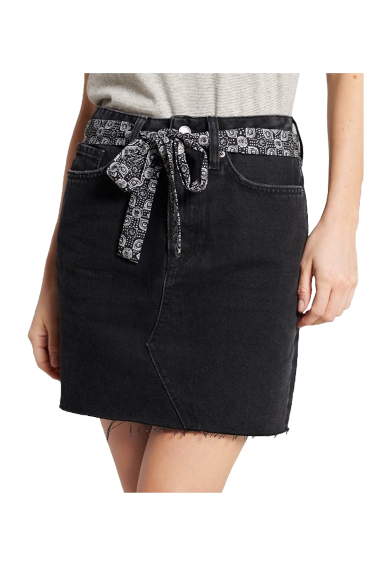 Oferte la Fusta mini Superdry - Bumbac - Negru