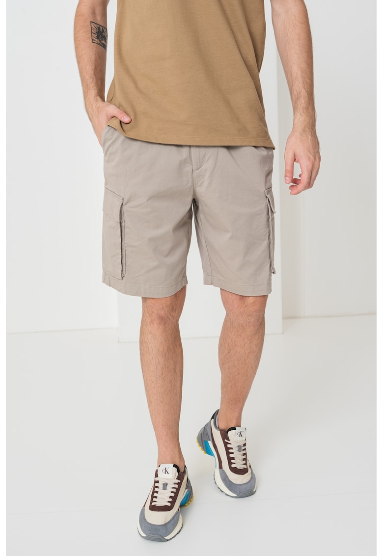 Oferte la Pantaloni scurti cargo cu talie elastica - Maro taupe deschis