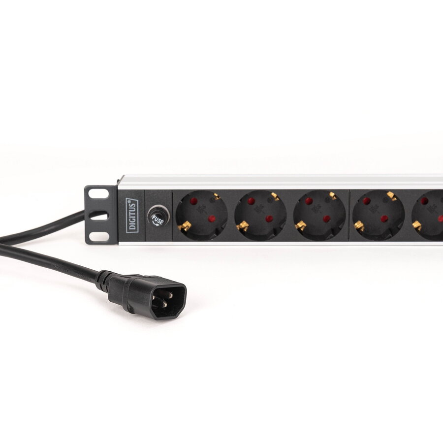 Oferte la power strip 19 PDU with aluminum profile, 9-way (black/aluminium, 2 meter cable, 1 HE, 10A, cold device plug C14)