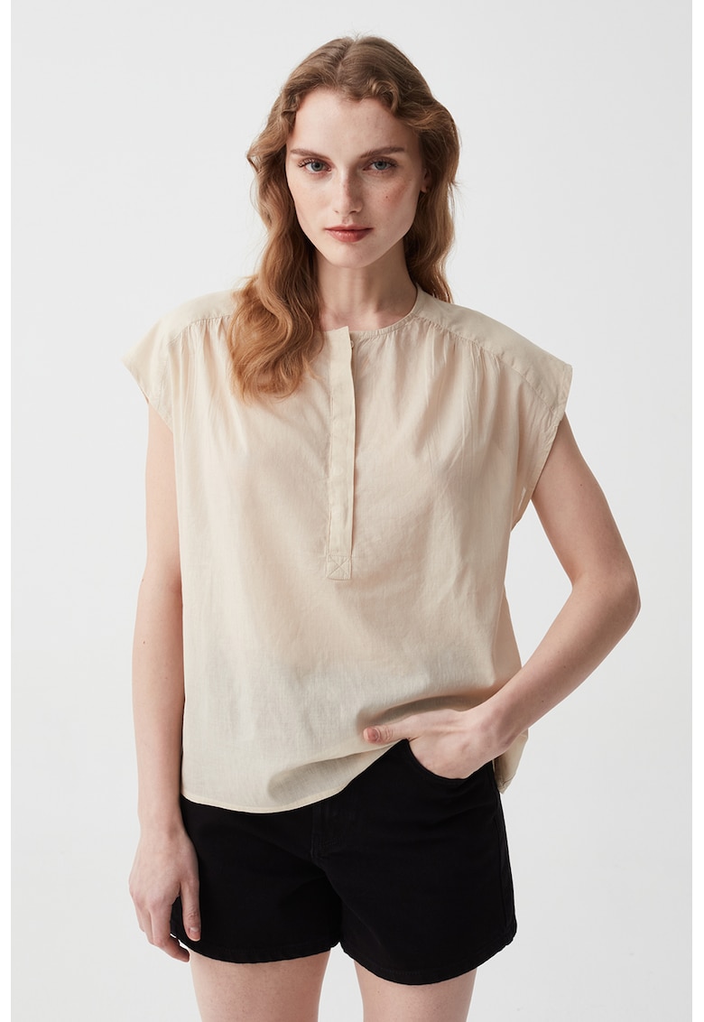 Oferte la Bluza cu fenta cu nasturi - Bej