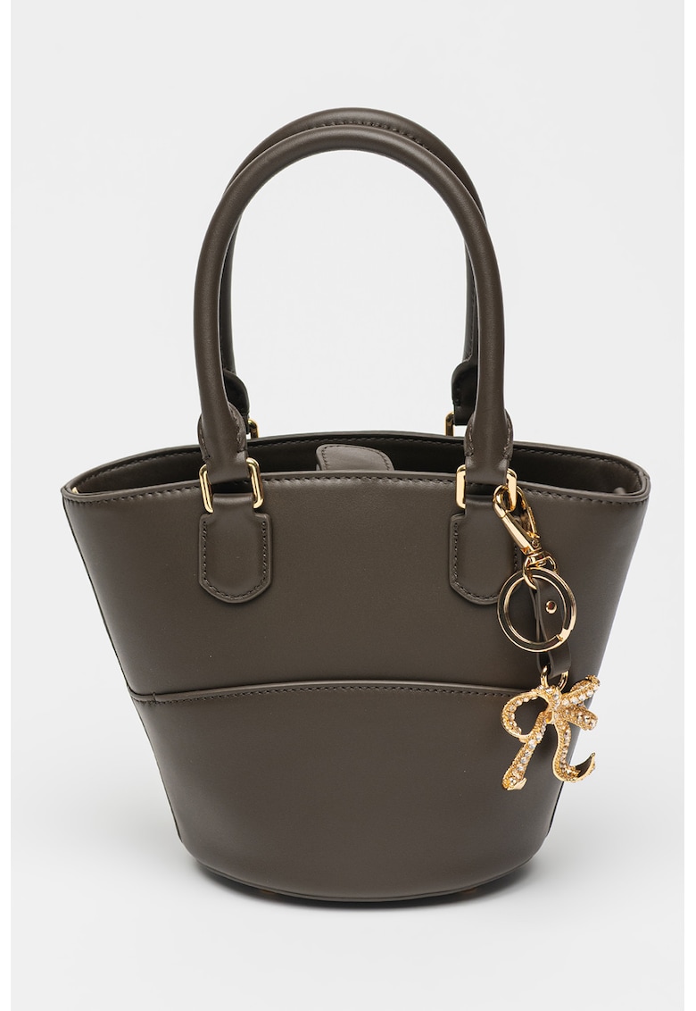 Oferte la Geanta bucket din piele cu talisman - Maro inchis - 17 x 24 x 12 cm