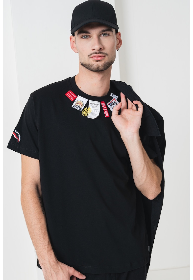 Oferte la Tricou de bumbac decorat cu etichete - Negru