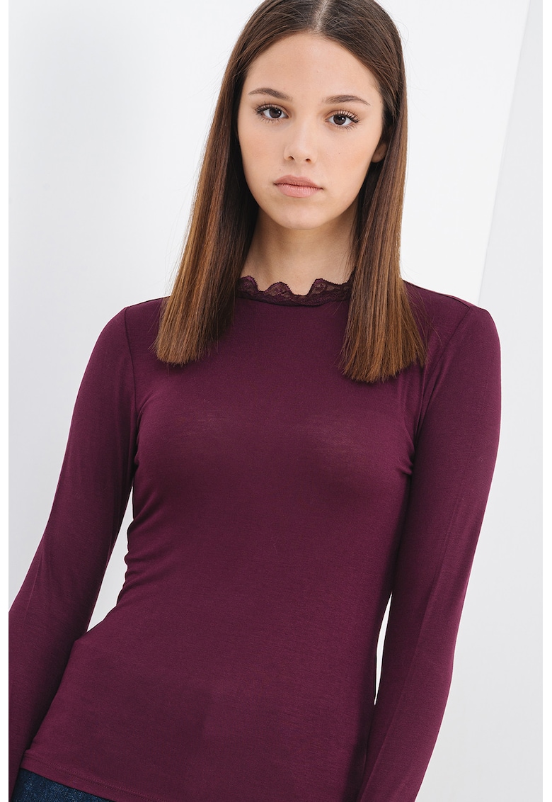 Oferte la Bluza slim fit cu garnituri de dantela - Violet tyrian
