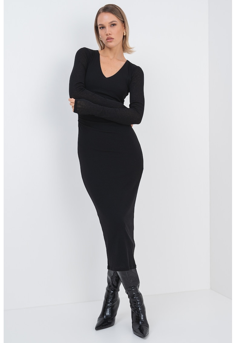 Oferte la Rochie lunga cambrata cu decolteu in V - Negru