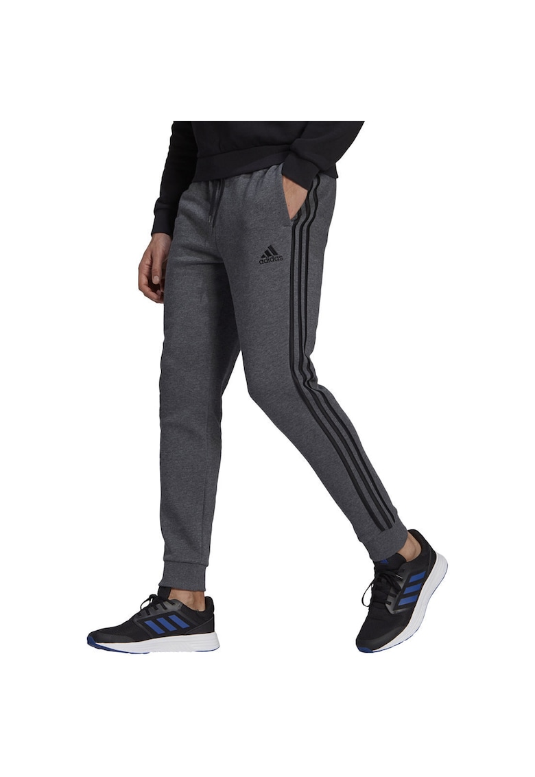 Oferte la Pantaloni  Essentials Fleece Tapered Cuff