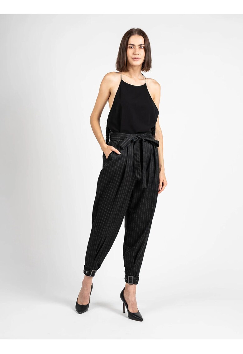 Oferte la Pantaloni Conici Cu Dungi -