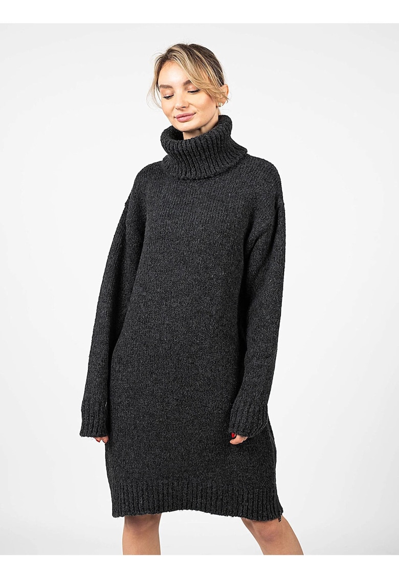 Oferte la Rochie pulover cu guler inalt -