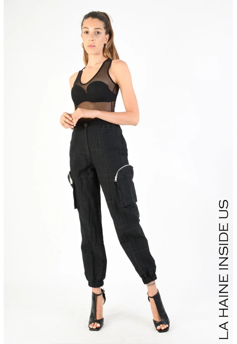 Oferte la  -Pantaloni cargo cu imprimeu în dungi și elastic la gleznă - Negru