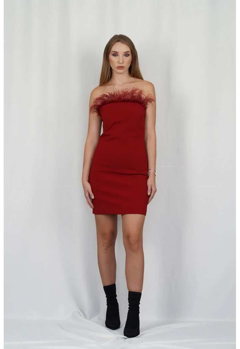 Oferte la Rochie mini cu insertii de pene de-a lungul decolteului - Rosu