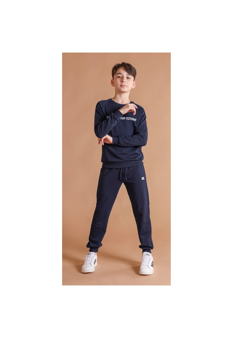 Oferte la Trening din bumbac pentru baieti - 7-8