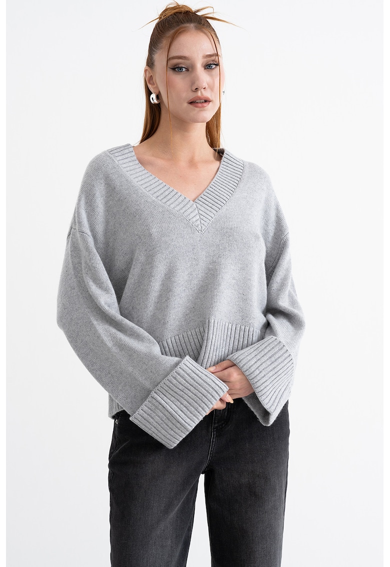 Oferte la Pulover din amestec de lana cu decolteu in V si maneci cazute - Gri melange