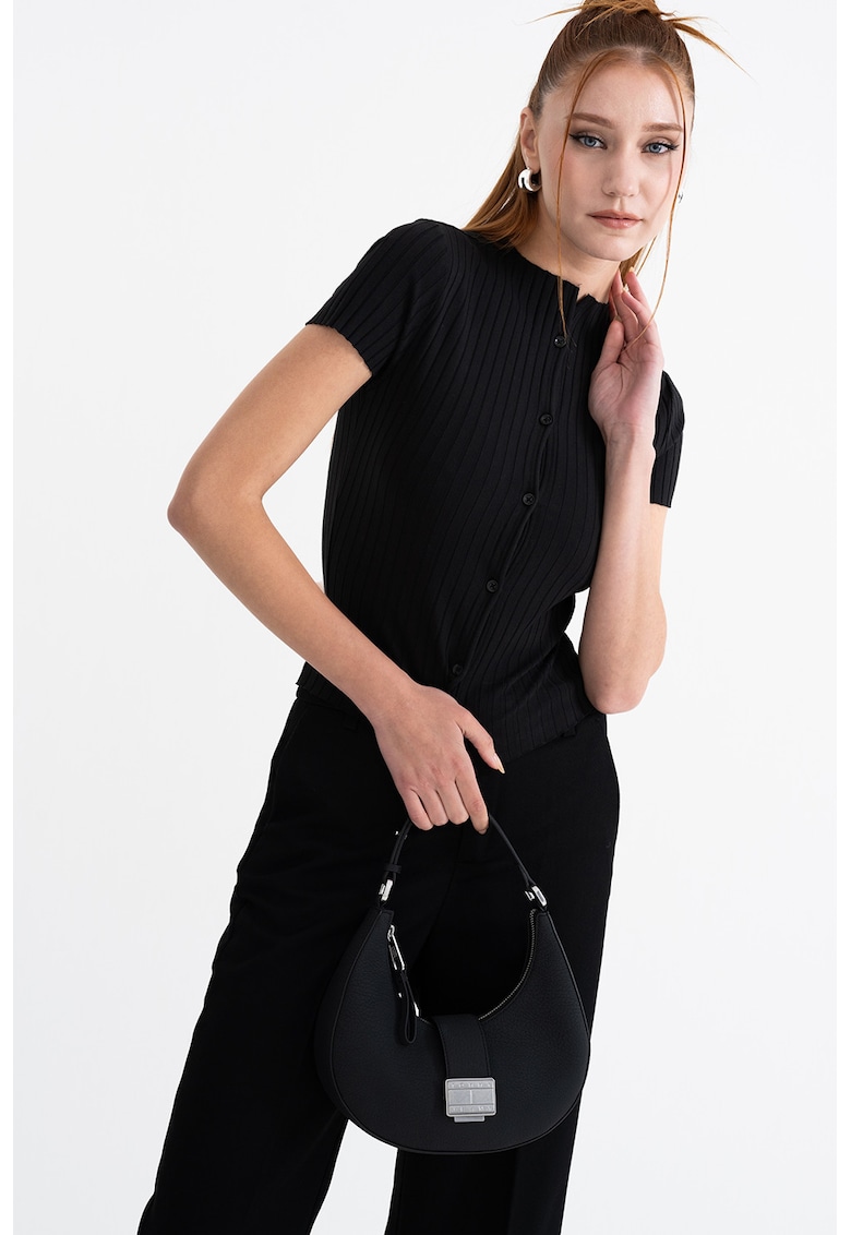 Oferte la Bluza slim fit cu striatii si maneci scurte - Negru