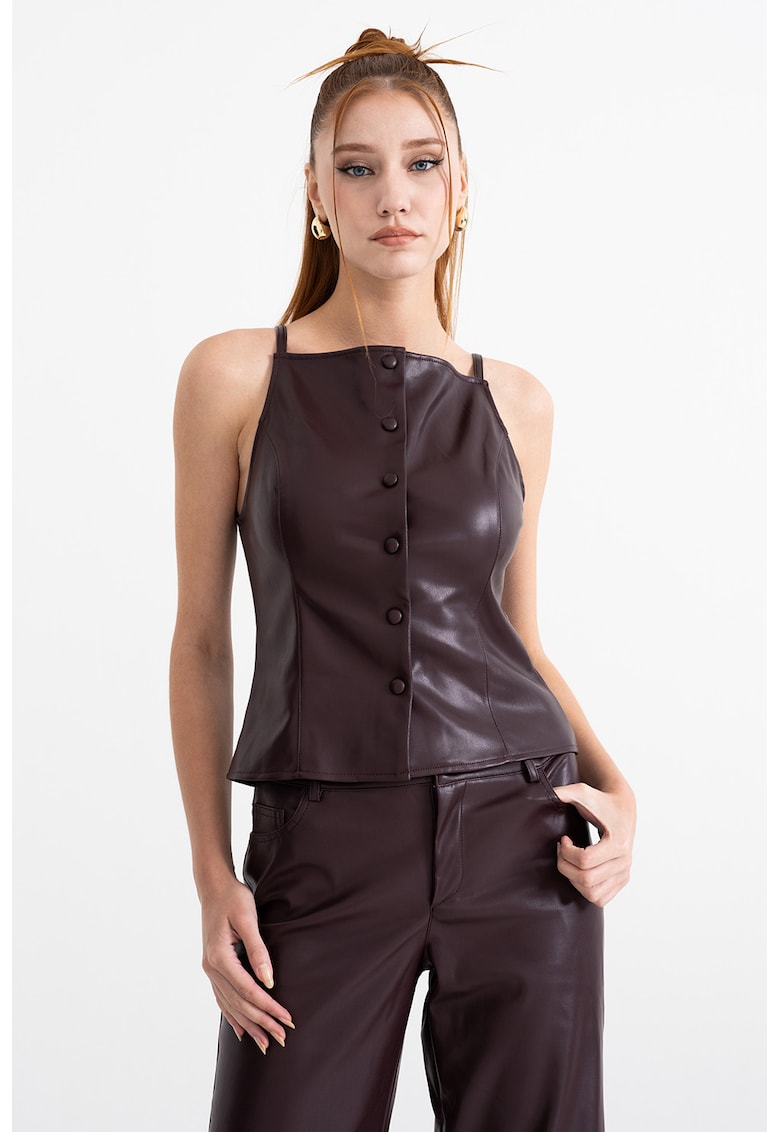 Oferte la Bluza de piele ecologica cu nasturi decorativi - fara maneci - Visiniu