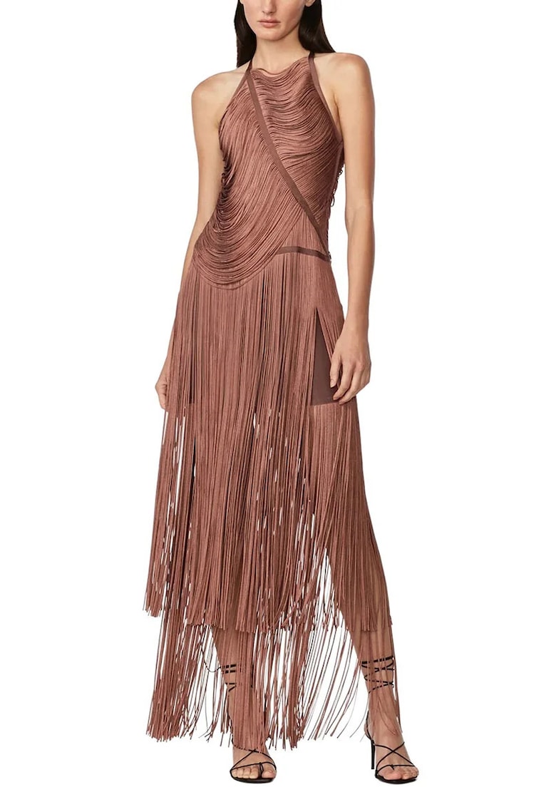 Oferte la Rochie lunga de ocazie - cu franjuri - cu o croiala drapata - realizata pe o baza de bandaj care sculpteaza si modeleaza corpul - Maro