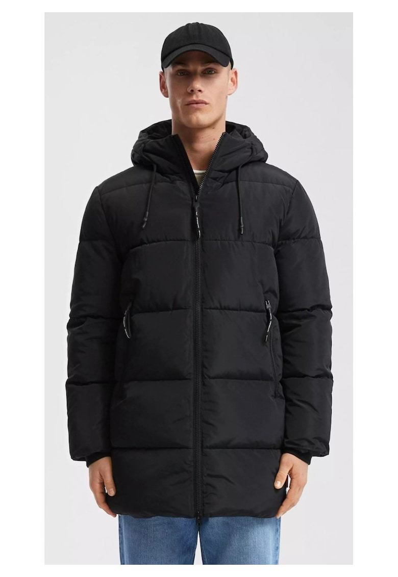 Oferte la Q/S by s.Oliver Geaca Parka barbati cu gluga si croiala Regular fit - Negru