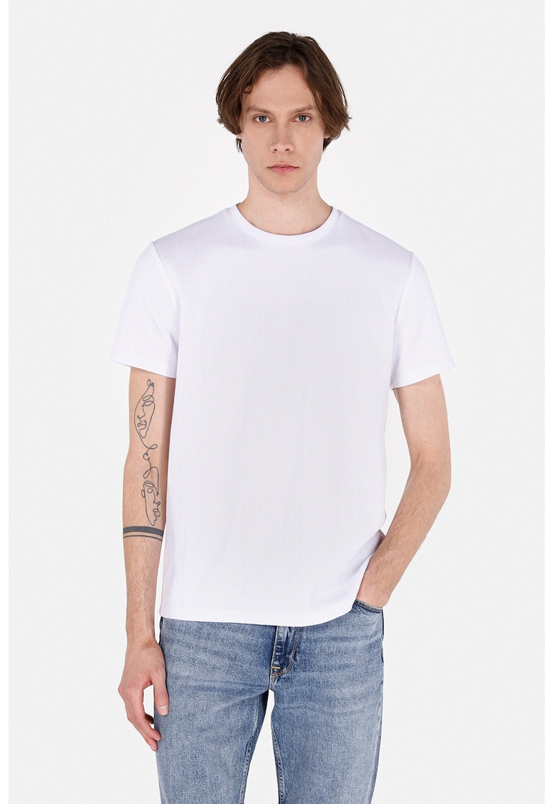 Oferte la Tricou striat cu decolteu la baza gatului - Alb