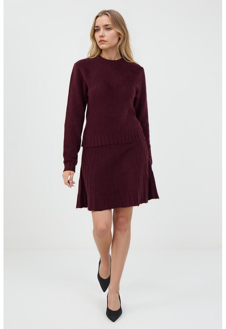 Oferte la Fusta mini din tricot cu croiala in A - Visiniu