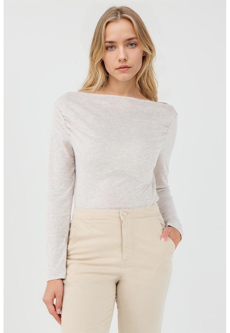 Oferte la Bluza slim-fit cu decolteu barcuta - Bej deschis