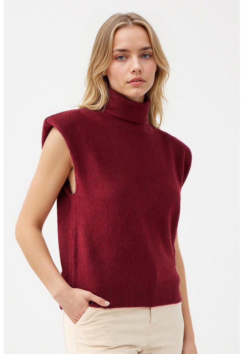 Oferte la Pulover cu umeri intariti si guler inalt - fara maneci - Visiniu
