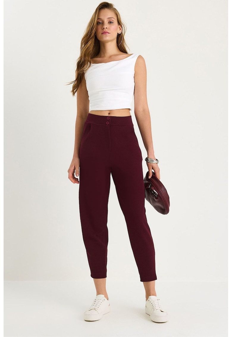 Oferte la Pantaloni dama -  lungi din crep tip morcov - visiniu - textil -