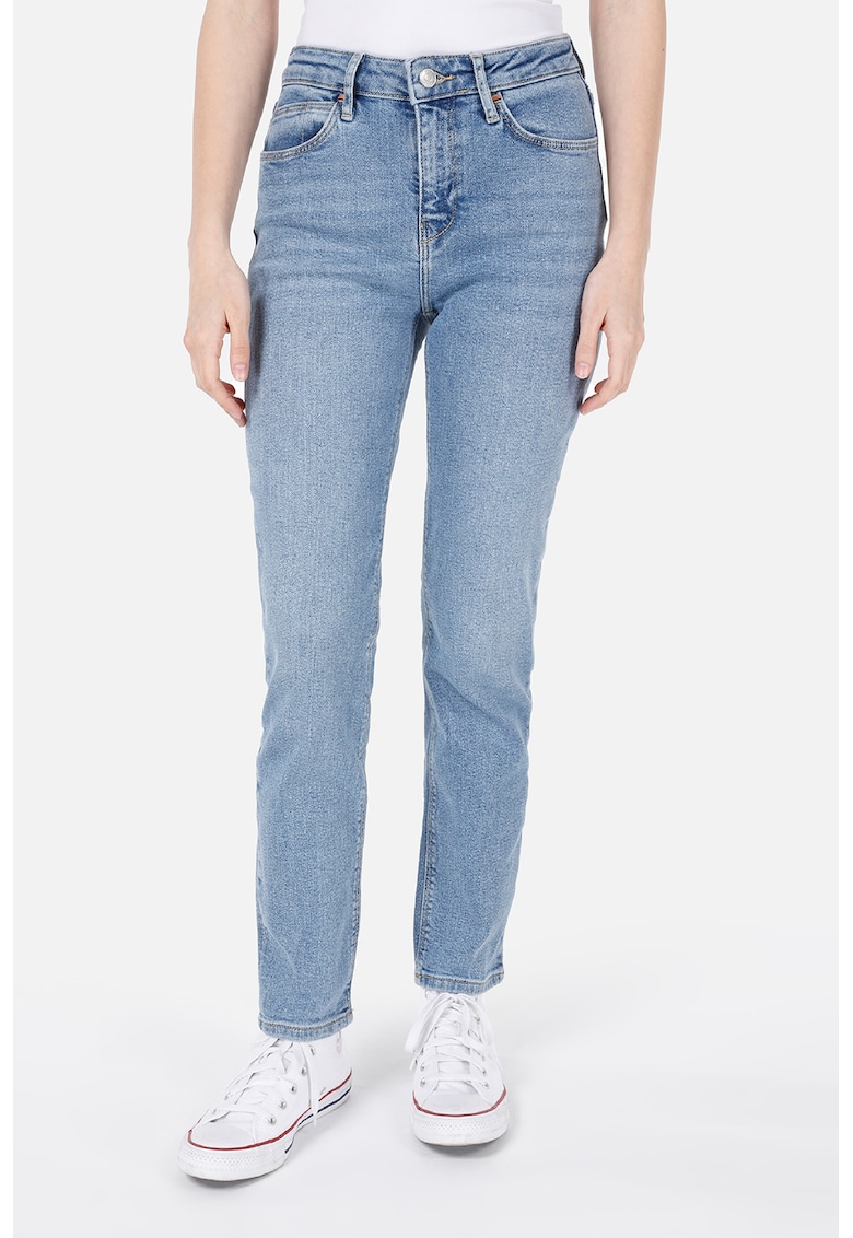 Oferte la Blugi slim fit Carla - Albastru lavanda