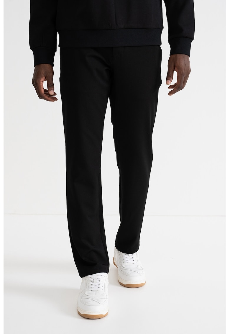 Oferte la Pantaloni slim-fit chnino cu model uni - Negru