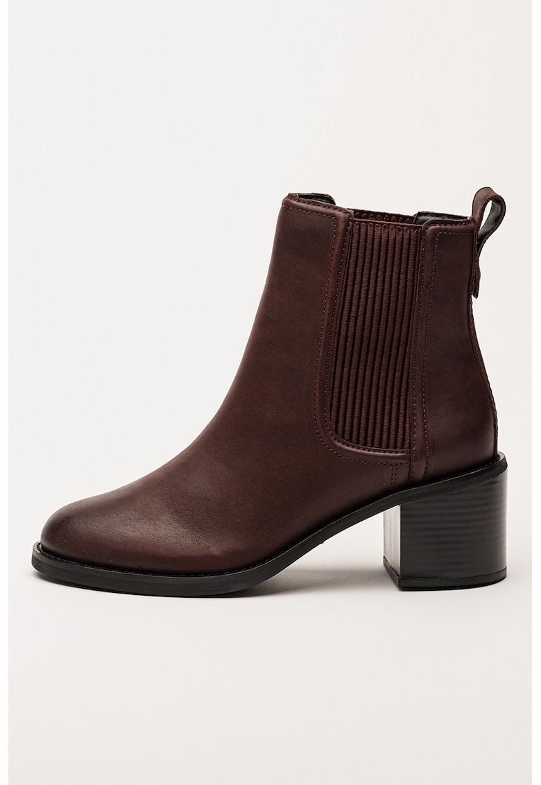 Oferte la Botine Chelsea de piele Chamberly - Caramel