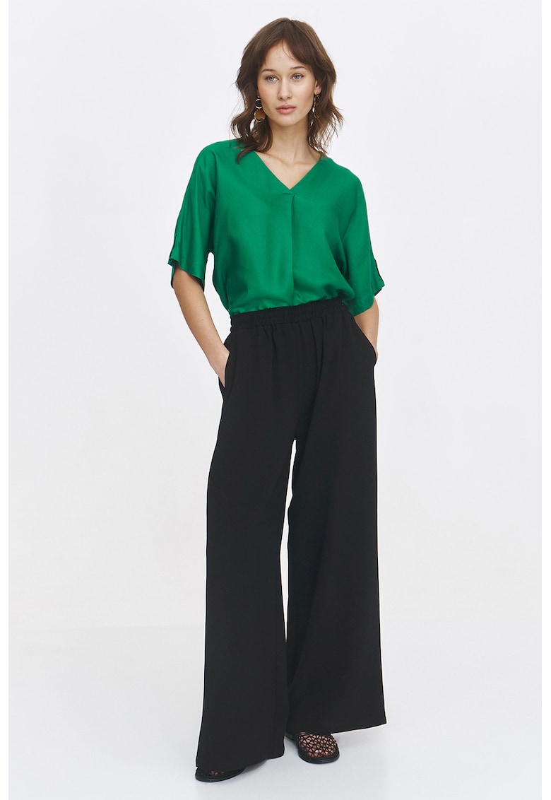 Oferte la Pantaloni cu croiala ampla si buzunare laterale - Negru