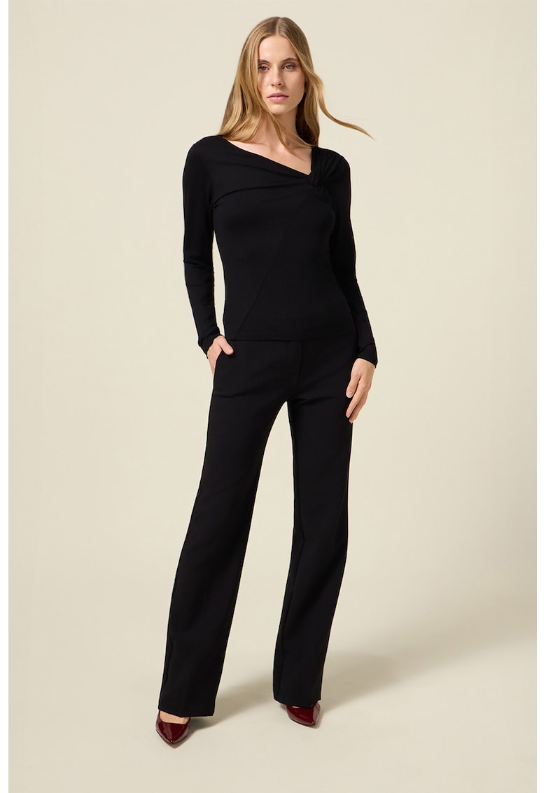 Oferte la Bluza asimetrica cu decolteu in V - Negru