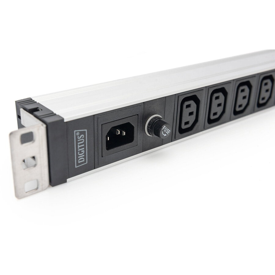 Oferte la 19 power strip with aluminum profile, 9-way C13, 1U (black/aluminum, circuit breaker 10 A, IEC C14 input)