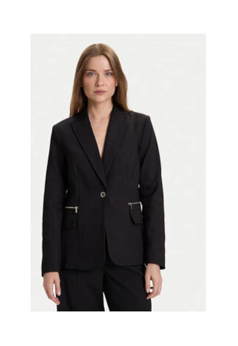 Oferte la Sacou dama  culoarea neagra