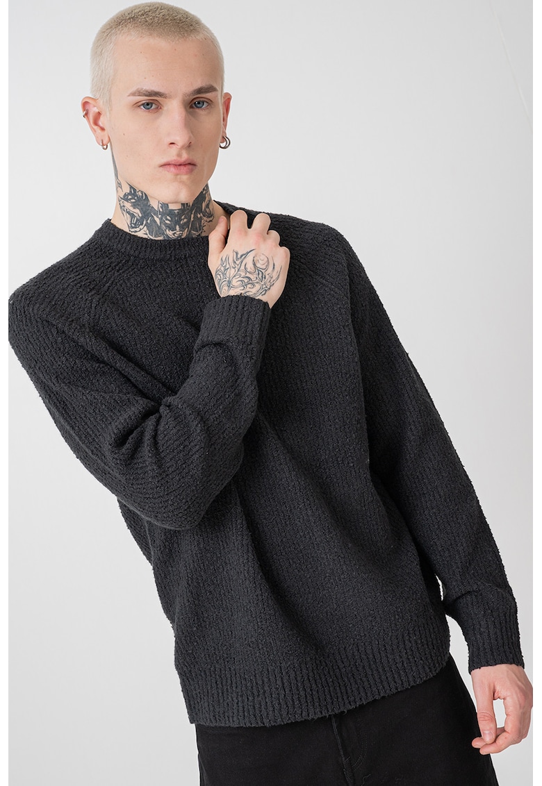Oferte la Pulover cu maneci raglan si decolteu la baza gatului - Negru stins